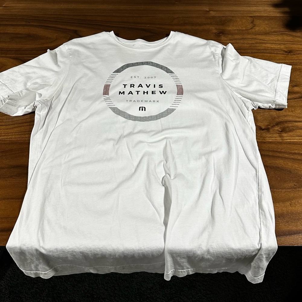 Travis Matthew T-shirt